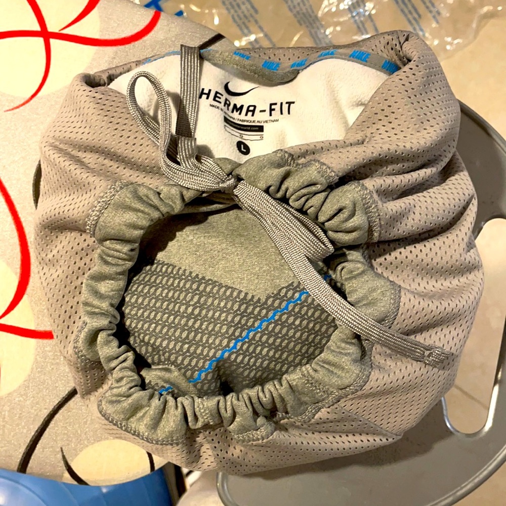 Nike grey therma fit hoodie